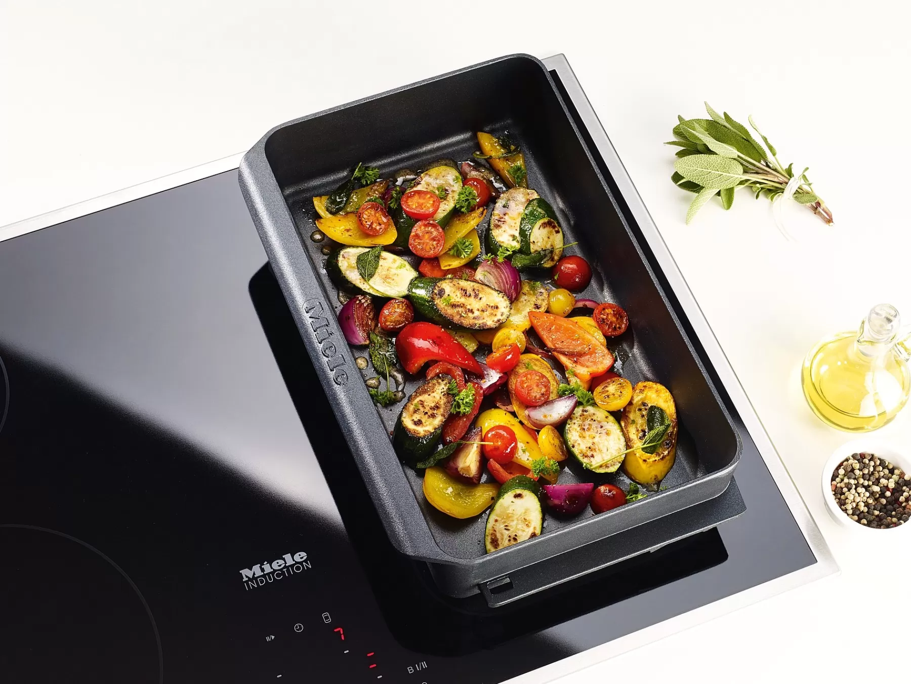 Miele Kitchen Accessories<Induction Gourmet Casserole Dish